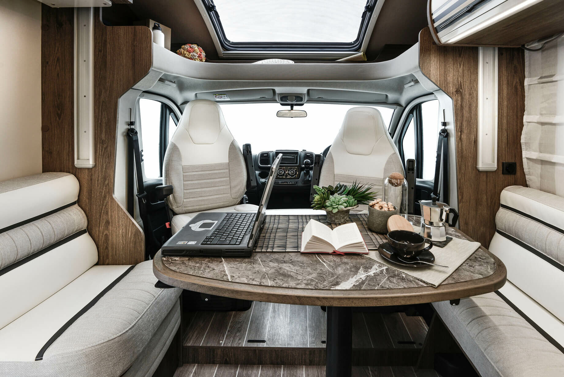 RT Line 700 Motorhome Rental in Lanarkshire