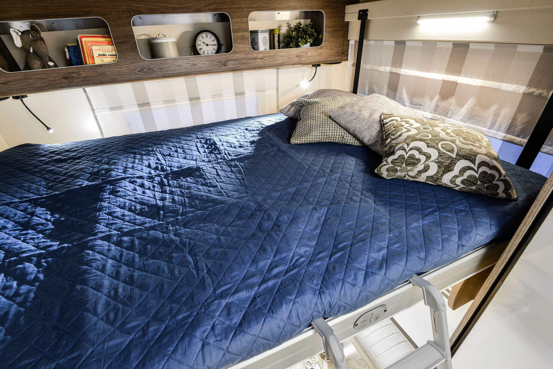 RT Line 700 Motorhome Rental in Lanarkshire